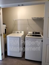 6105 Varina Point Ln in Richmond, VA - Building Photo - Building Photo