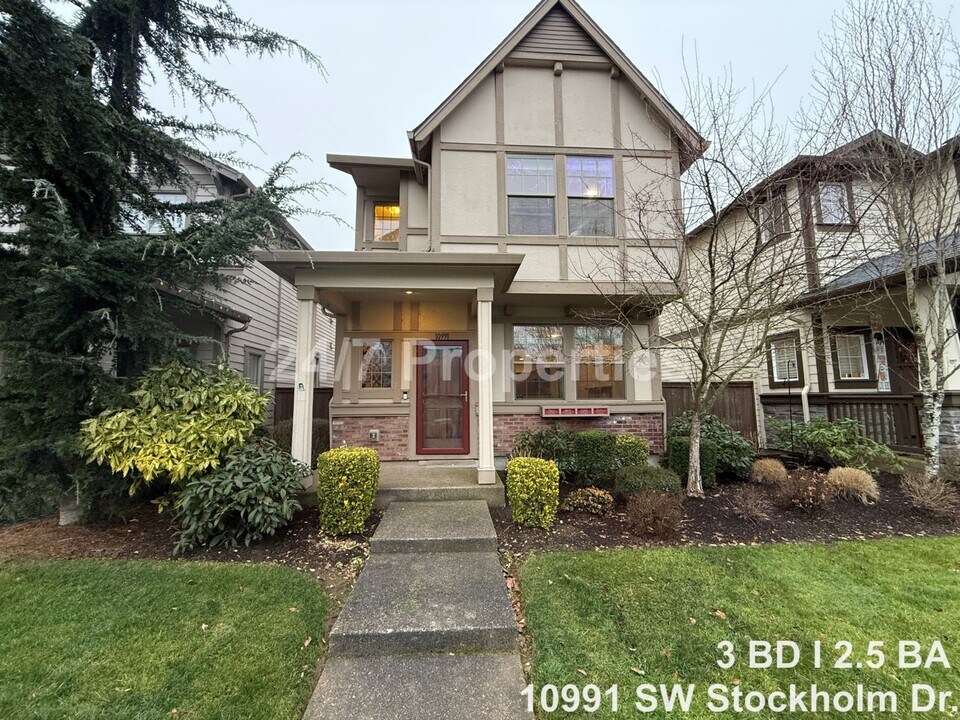 10991 SW Stockholm Dr in Wilsonville, OR - Foto de edificio