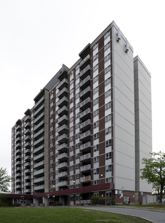 1465-1485 Caldwell Ave in Ottawa, ON - Building Photo