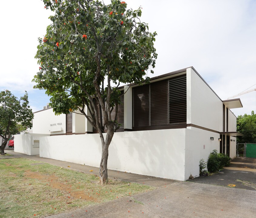 Pacific Villa in Honolulu, HI - Building Photo