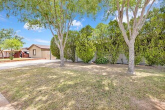 13811 N 37th Way in Phoenix, AZ - Building Photo - Building Photo
