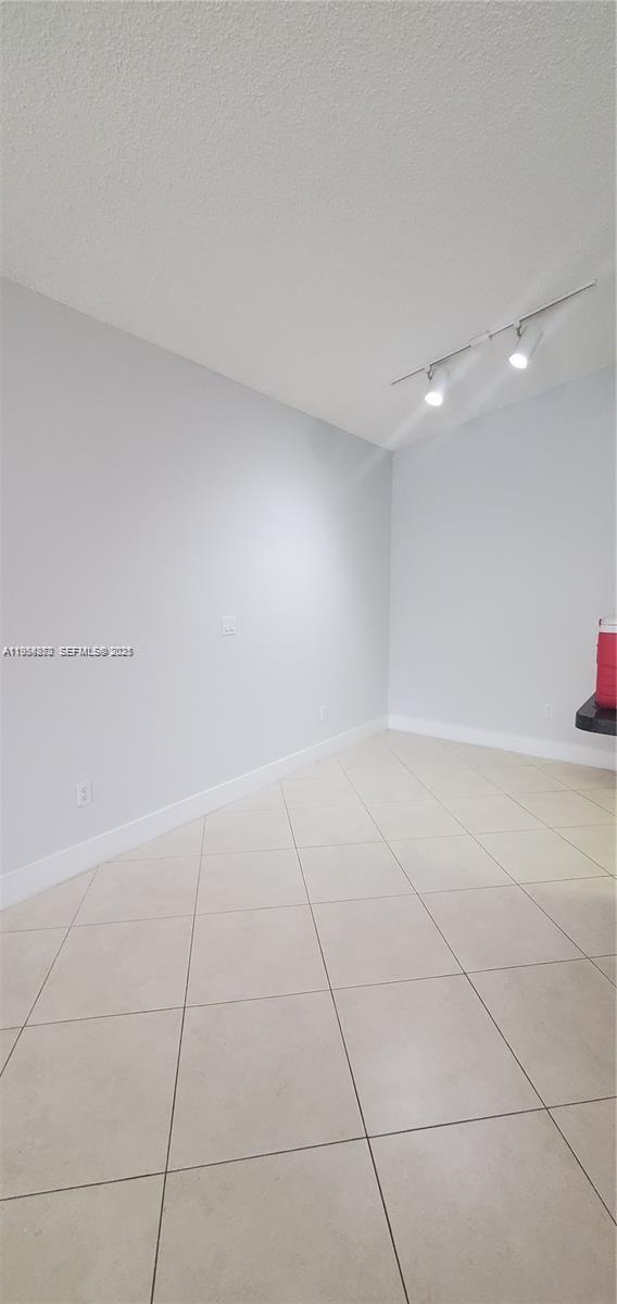 10288 Fox Trail Rd S in Royal Palm Beach, FL - Building Photo - Building Photo