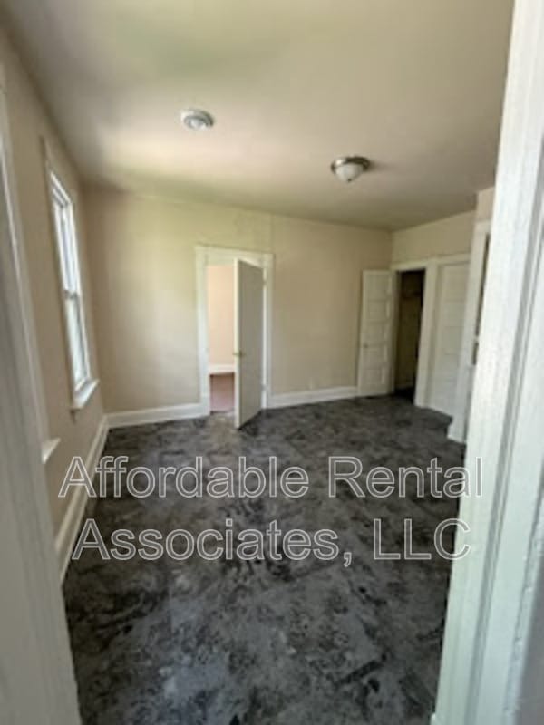 property at 1001 S 24th St