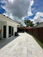 5020 SW 154th Ave in Miami, FL - Building Photo - Building Photo