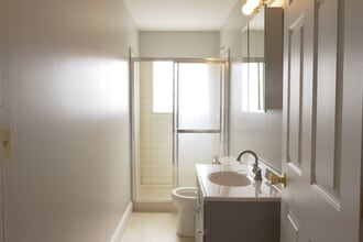 105 W 5th St in Corbin, KY - Foto de edificio - Building Photo