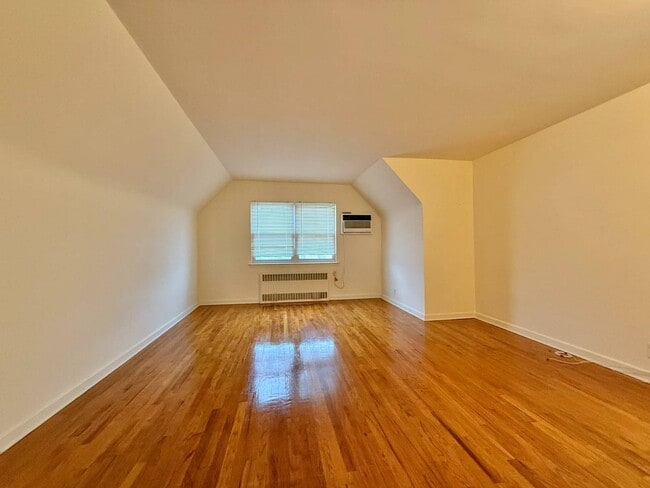 203-16-203-42 42nd Ave in Queens, NY - Building Photo - Building Photo