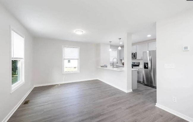 2410 Poplar St in Lynchburg, VA - Foto de edificio - Building Photo