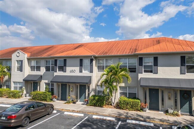 650 Central Ave in Sarasota, FL - Building Photo - Building Photo