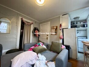1 Champney Pl, Unit 2 in Boston, MA - Building Photo - Building Photo