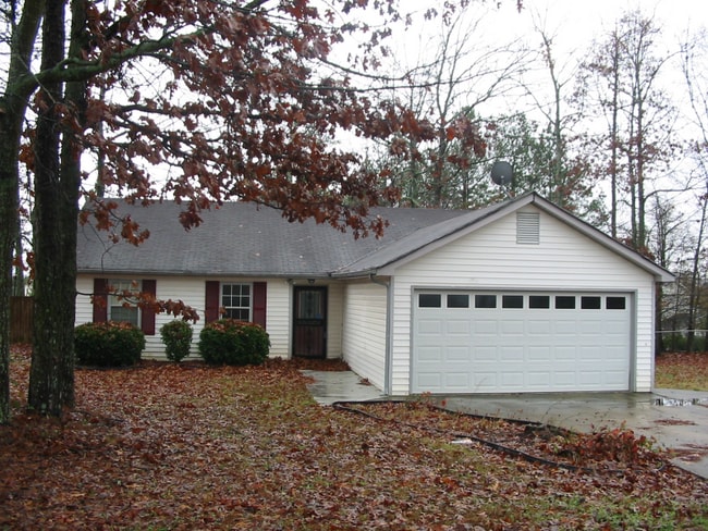1205 Sunday Ln in Jonesboro, GA - Foto de edificio - Building Photo