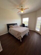 12166 Metric Blvd, Unit 370 in Austin, TX - Foto de edificio - Building Photo