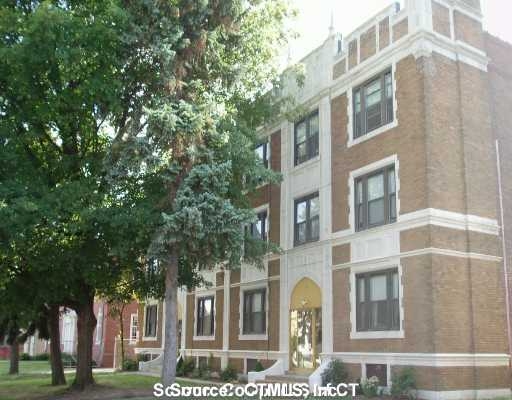 577-583 Prospect Ave in West Hartford, CT - Foto de edificio - Building Photo