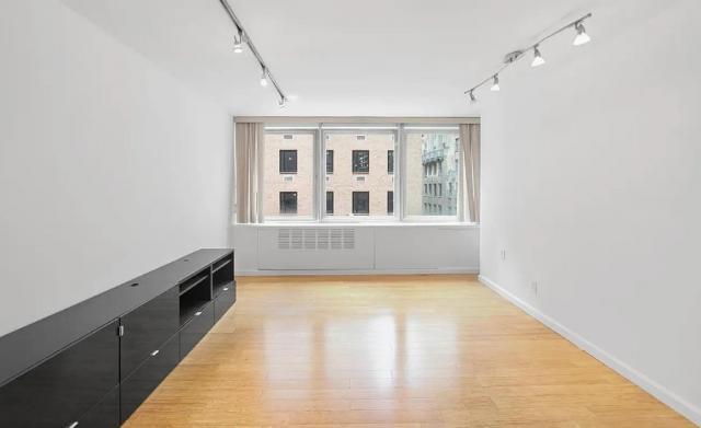 130 Water St in New York, NY - Foto de edificio - Building Photo