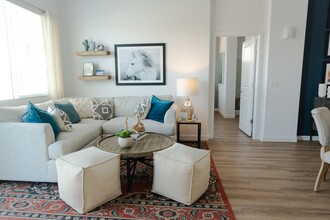 Avilla Grand in El Mirage, AZ - Building Photo - Building Photo