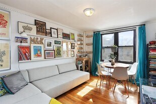 6 Temple Court, Unit #2 in Brooklyn, NY - Building Photo