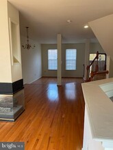 13115 Sparrow Tail Ln in Fairfax, VA - Building Photo - Building Photo