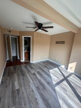 7021 Yorktown Dr in New Orleans, LA - Building Photo - Building Photo