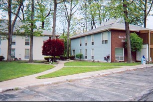 Queen's Park Apartments