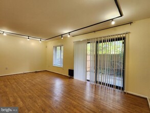 6934 Hanover Pkwy in Greenbelt, MD - Building Photo - Building Photo