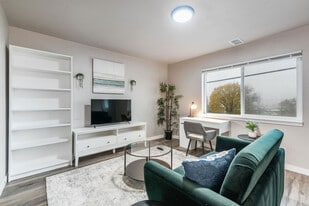 1818 Court F in Tacoma, WA - Building Photo