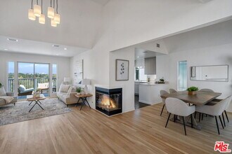 11543 Sunshine Terrace in Los Angeles, CA - Building Photo - Building Photo