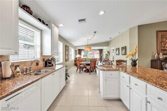 7146 Marconi Ct in Naples, FL - Foto de edificio - Building Photo