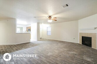 16700 Foursquare Dr in Conroe, TX - Building Photo - Building Photo