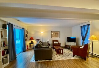 159 Woodlawn Ave in Saratoga Springs, NY - Building Photo - Building Photo