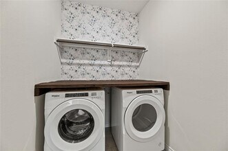 411 Revolution Rd in Fate, TX - Building Photo - Building Photo