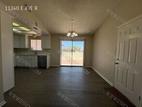 11340 E Avenue R in Littlerock, CA - Foto de edificio - Building Photo