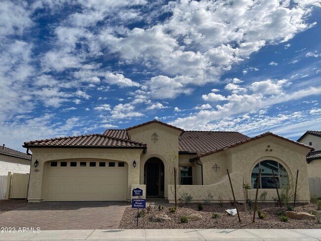 property at 11811 W Pkwy Ln
