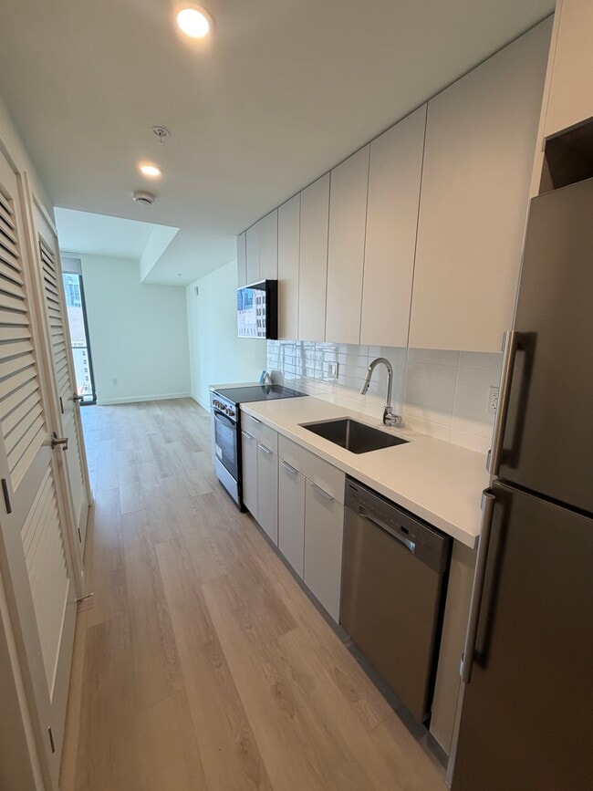 property at 405 NW 6th St