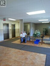 6624 Thornberry Crescent in Windsor, ON - Building Photo - Building Photo