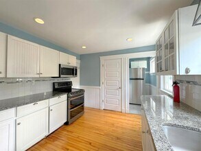 9 Gordon St, Unit 1 in Somerville, MA - Building Photo - Building Photo