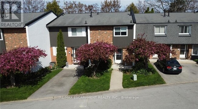 property at 77 Linwell Rd