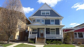 136 Elgin Ave in Forest Park, IL - Building Photo