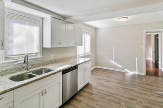 3133 W 101st St in Evergreen Park, IL - Building Photo - Building Photo