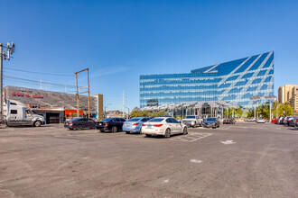 Golden Sunset Apartments in Las Vegas, NV - Building Photo - Primary Photo