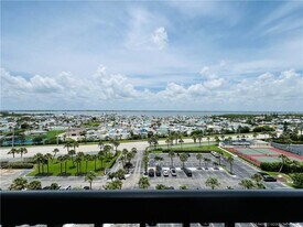 10680 S Ocean Dr in Jensen Beach, FL - Building Photo