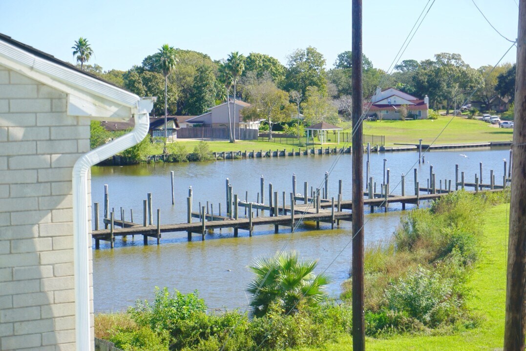 18617 Egret Bay Blvd, Unit 1106 Photo