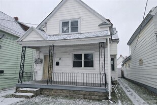 35 Shepard St in Buffalo, NY - Building Photo