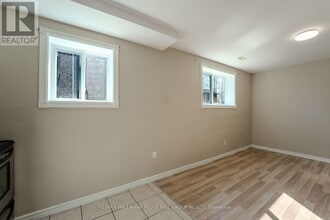 67 Iris Dr in Wasaga Beach, ON - Building Photo - Building Photo