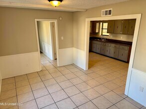 7141 Oak Forest Dr in Olive Branch, MS - Building Photo - Building Photo