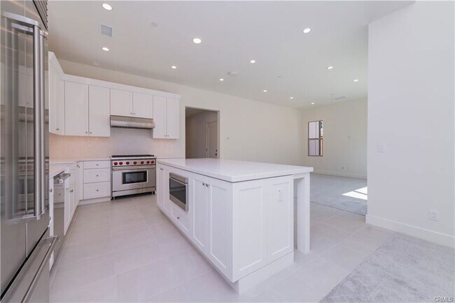 120 Rimstone in Irvine, CA - Building Photo - Building Photo