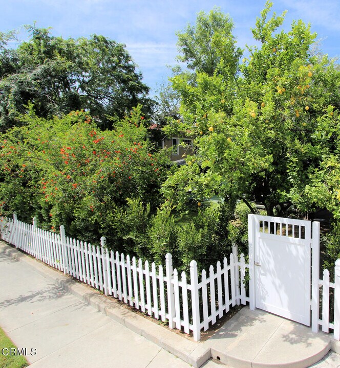 301 N Hudson Ave-Unit -B in Pasadena, CA - Building Photo