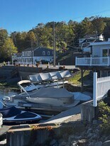 23 Old Lake Rd, Unit Apartment 3 in Dallas, PA - Building Photo