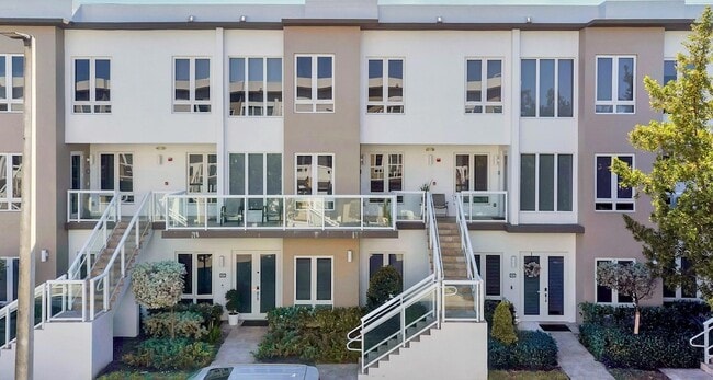 10220 NW 63rd Terrace, Unit 207 in Doral, FL - Building Photo - Building Photo