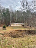 3497 Deerbrook Rd in Lenoir, NC - Building Photo