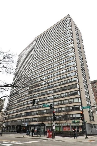 property at 2930 N Sheridan Rd