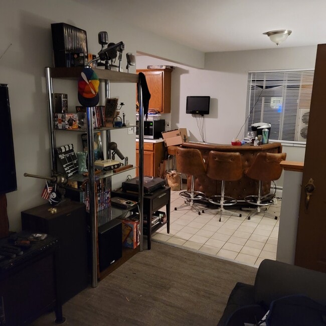 33990 Edna St in Farmington Hills, MI - Foto de edificio - Building Photo